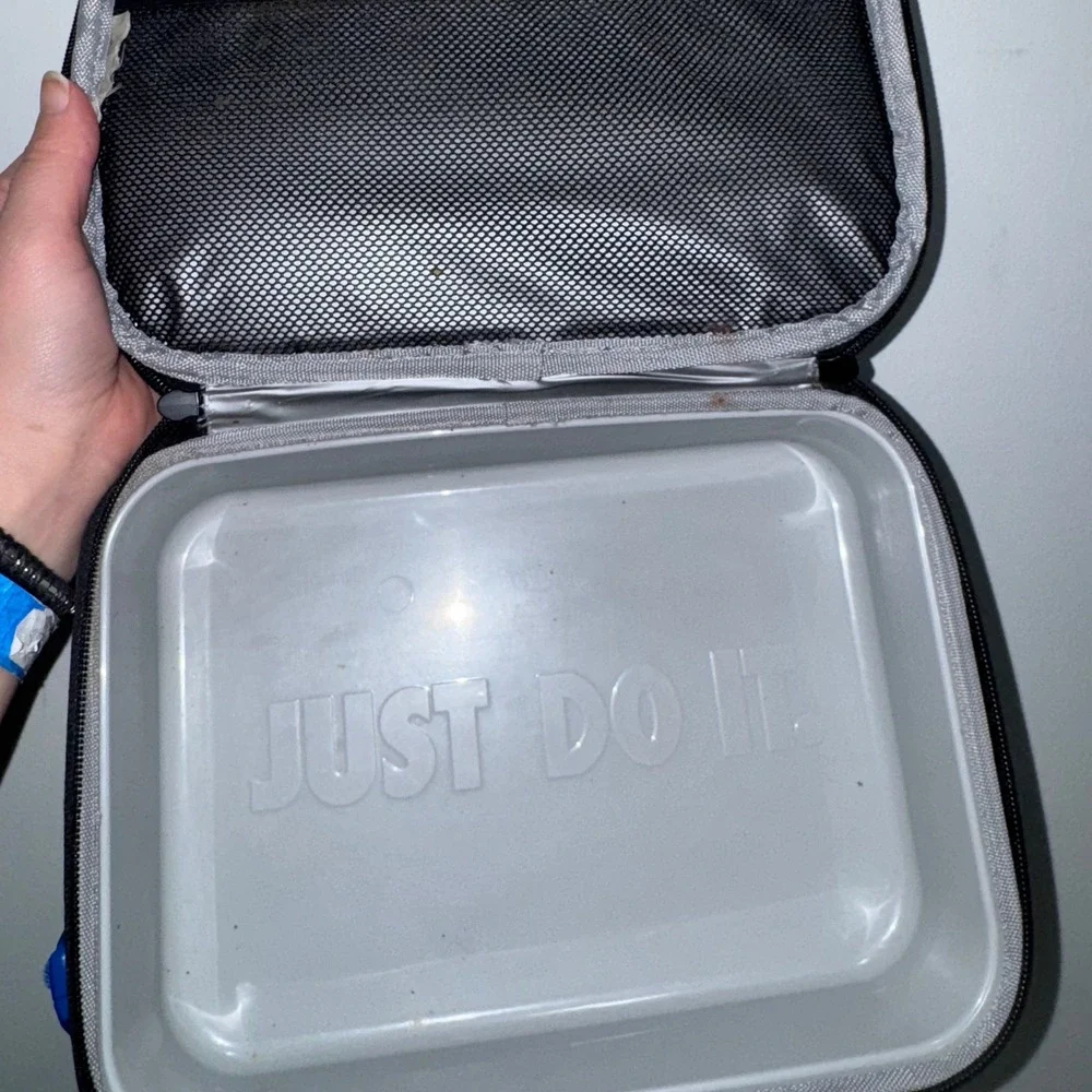 Nike Futura Fuel Pack Hard Shell Insulated Lunch Box Game Royal Silver Camo